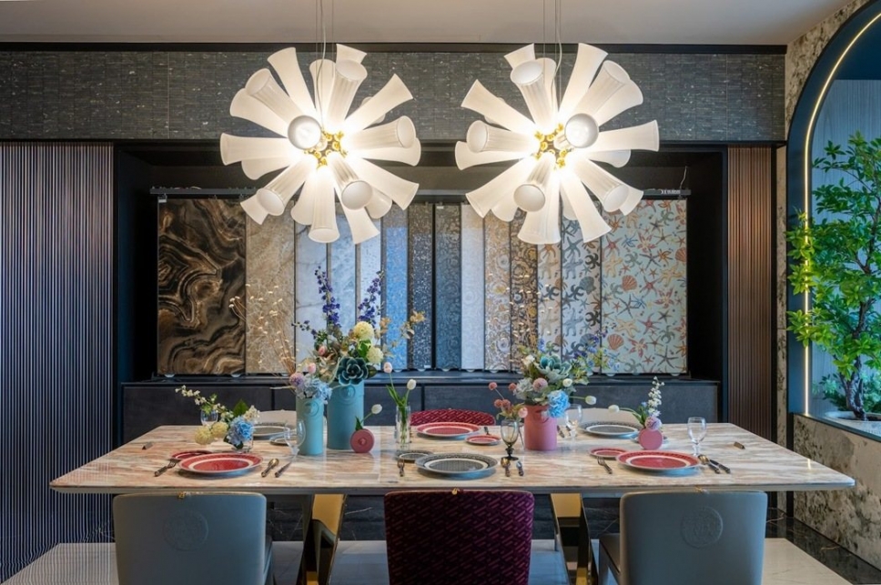 全球首創沉浸式展示中心|Versace義式奢華美學全面展開